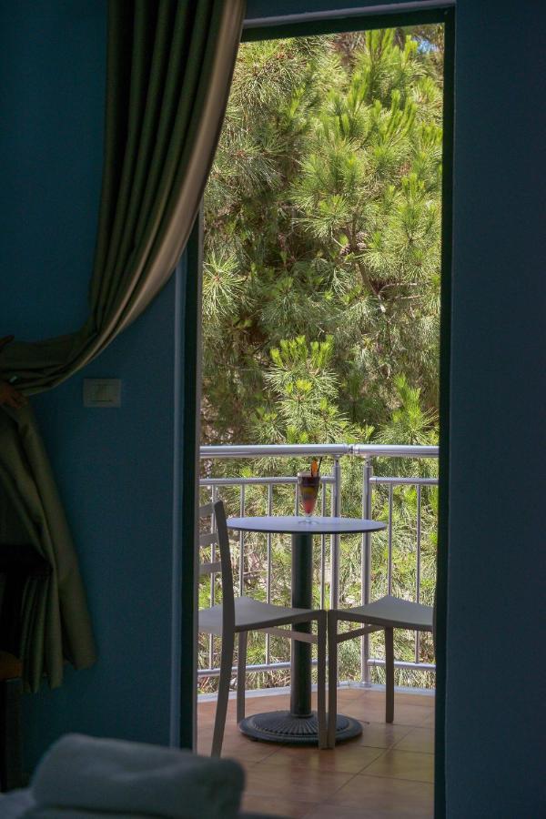 Hotel Andi ドゥラス エクステリア 写真